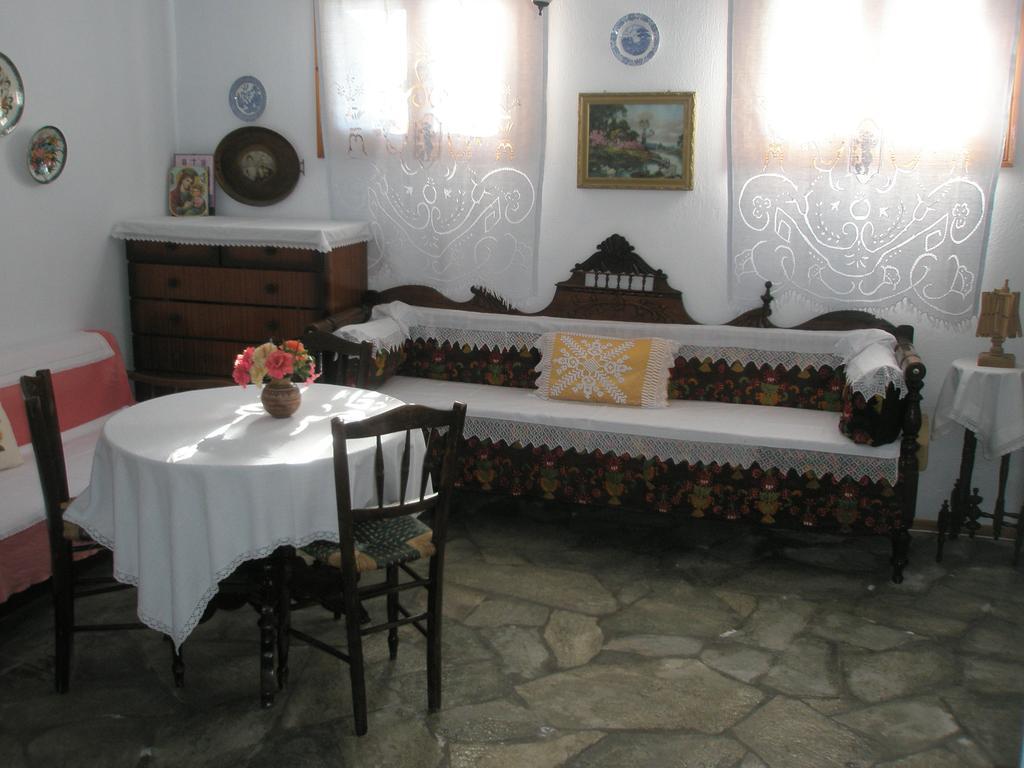 Guesthouse Christos Скопелос Екстериор снимка