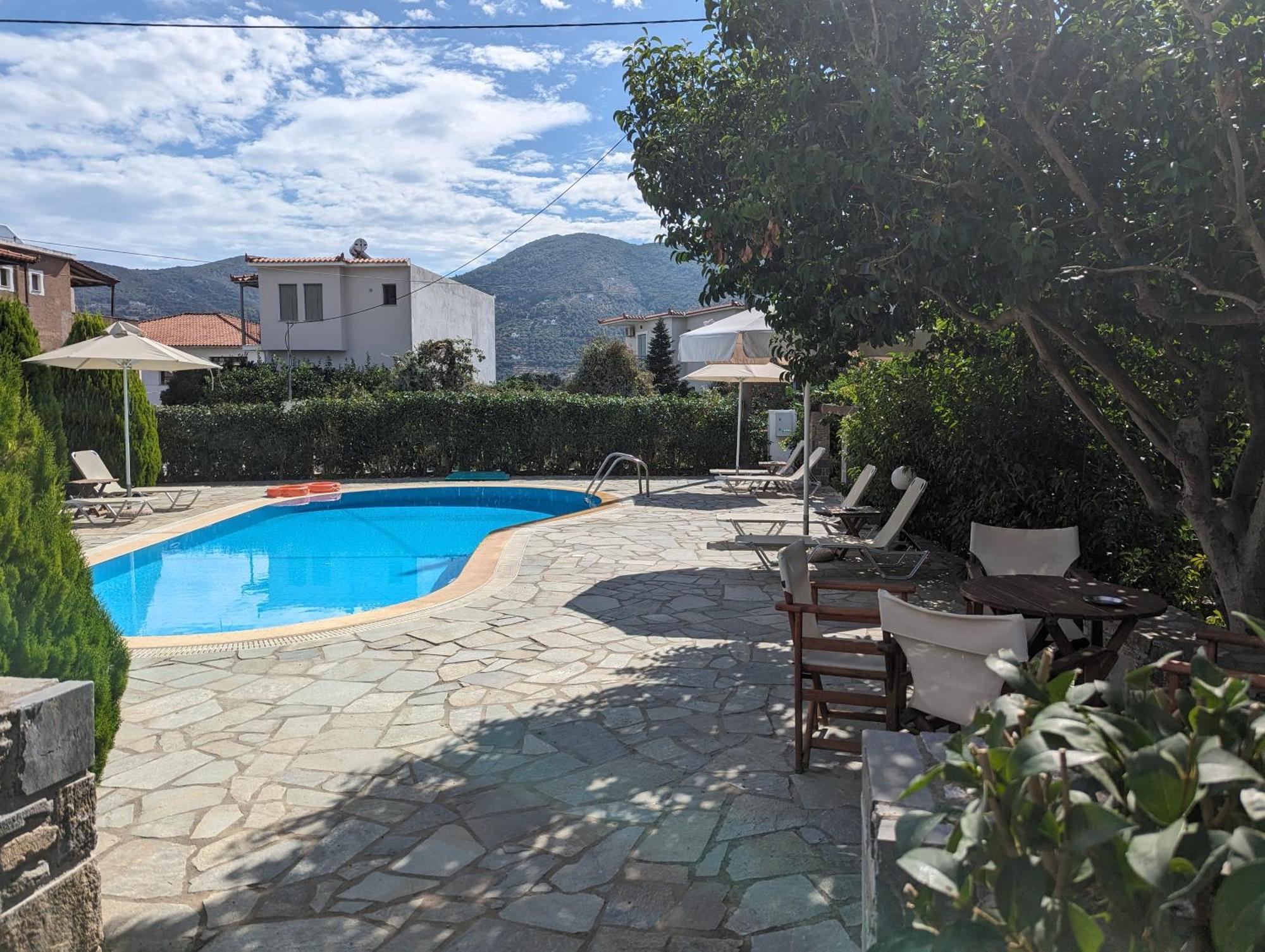 Guesthouse Christos Скопелос Екстериор снимка