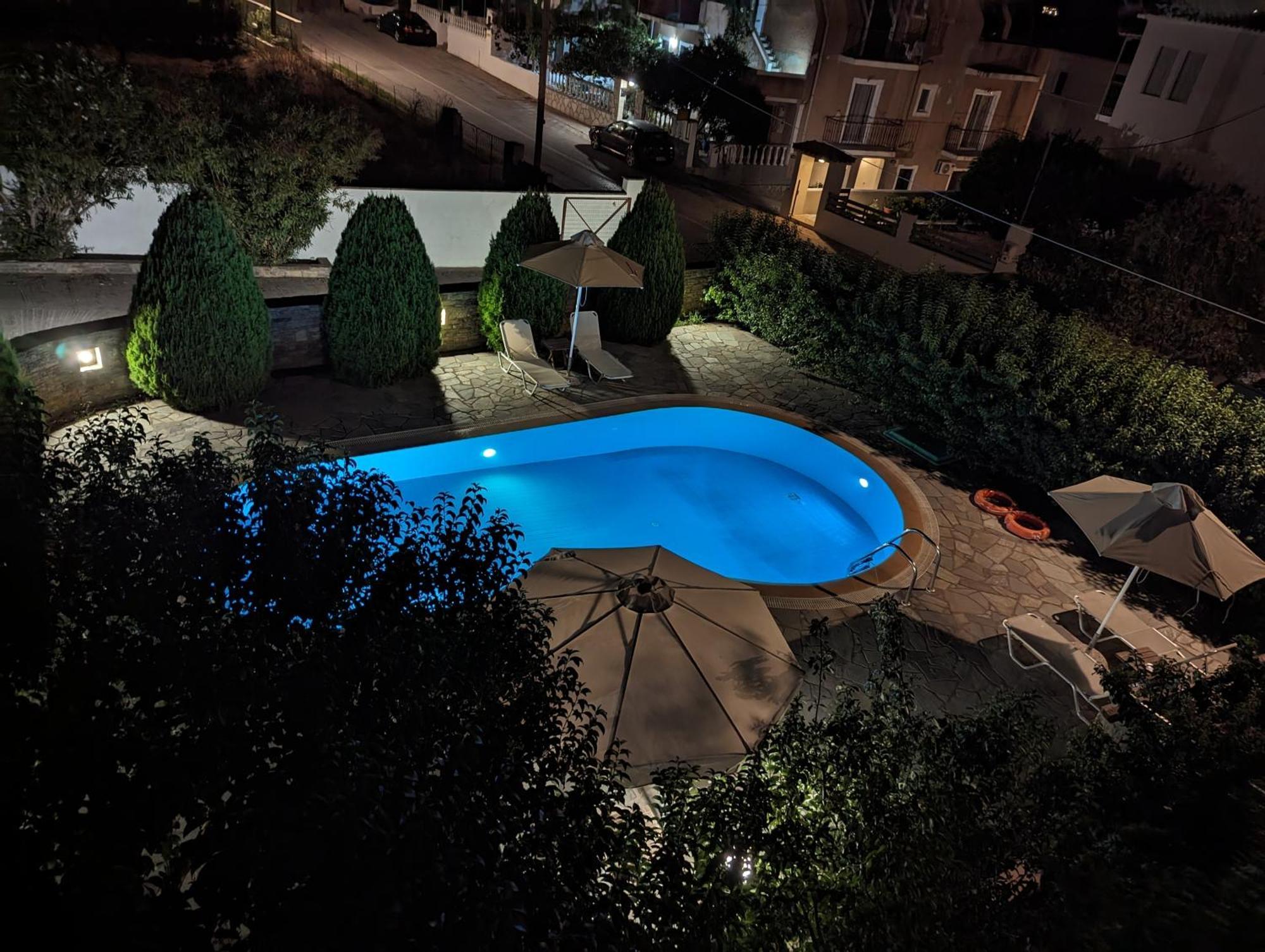 Guesthouse Christos Скопелос Екстериор снимка