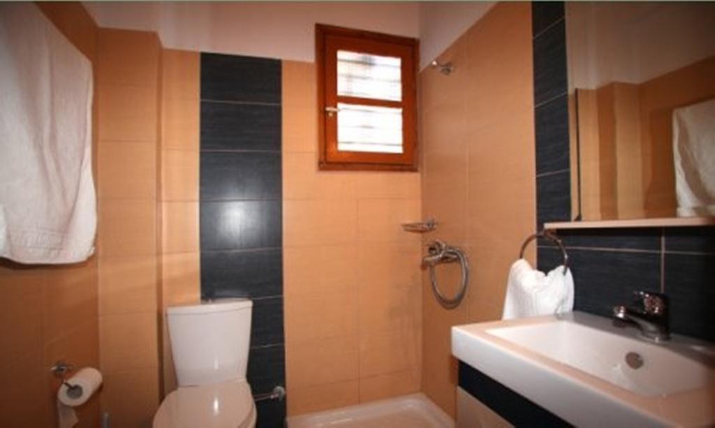 Guesthouse Christos Скопелос Екстериор снимка