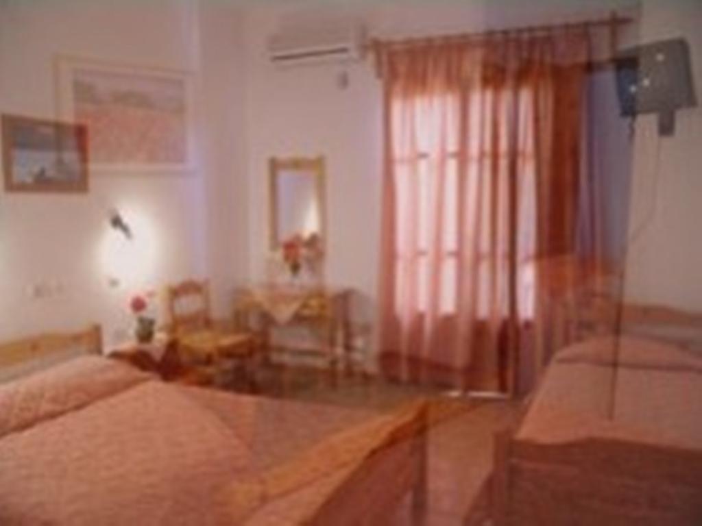 Guesthouse Christos Скопелос Стая снимка
