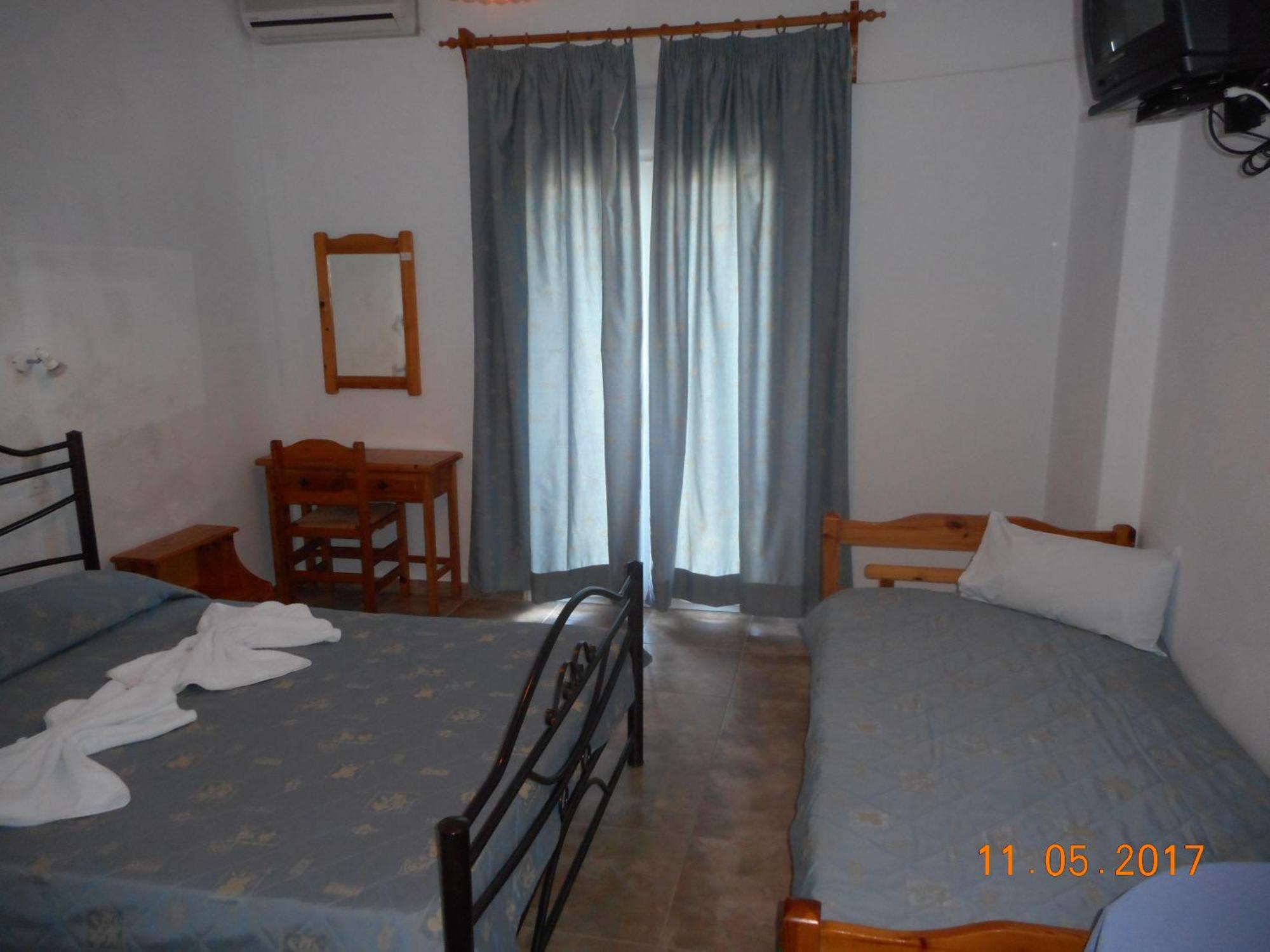 Guesthouse Christos Скопелос Екстериор снимка
